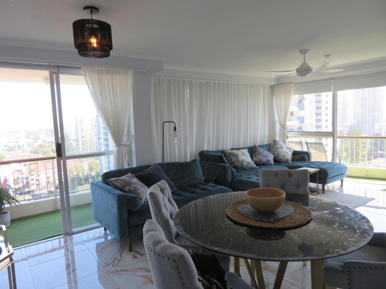 Surfers Beachside Holiday Apartments Гоулд Коуст Екстериор снимка